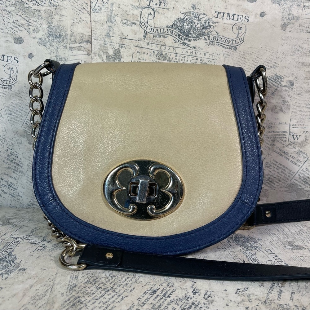 Emma Fox crossbody bag with chain strap